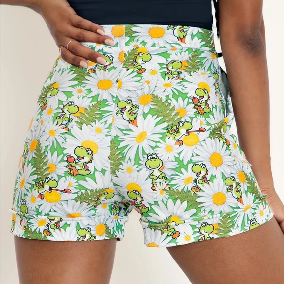 BM Yoshi Shorts - Picture 4 of 5